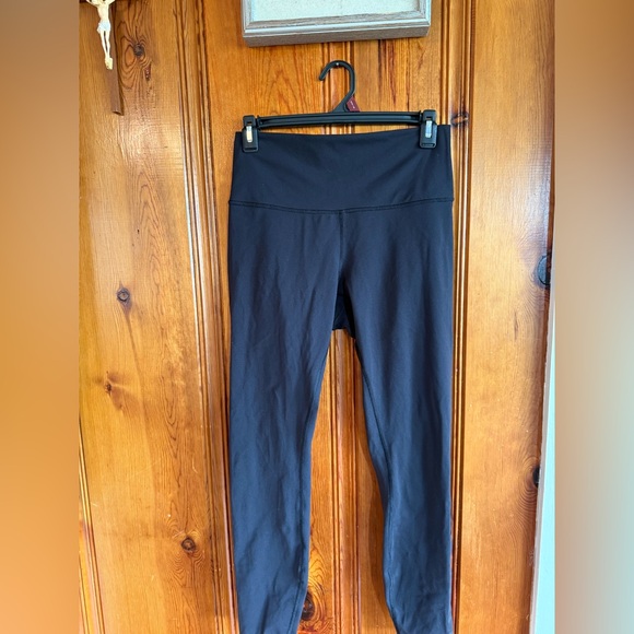 Lululemon leggings size 10 - Picture 3 of 13